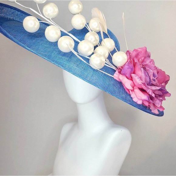Derby Fascinator - Picture 2 of 3